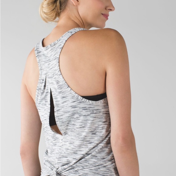 Lululemon Salute the Sun Tank - Picture 5 of 9